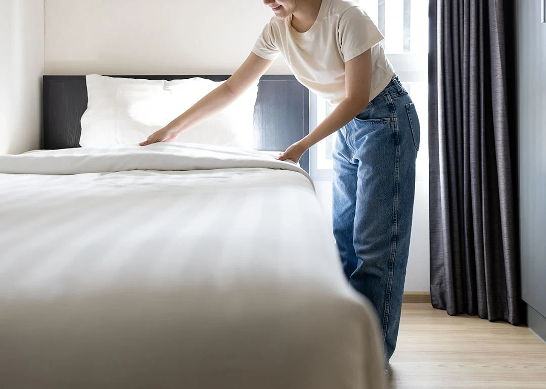 woman-gacc44aa3a_1920