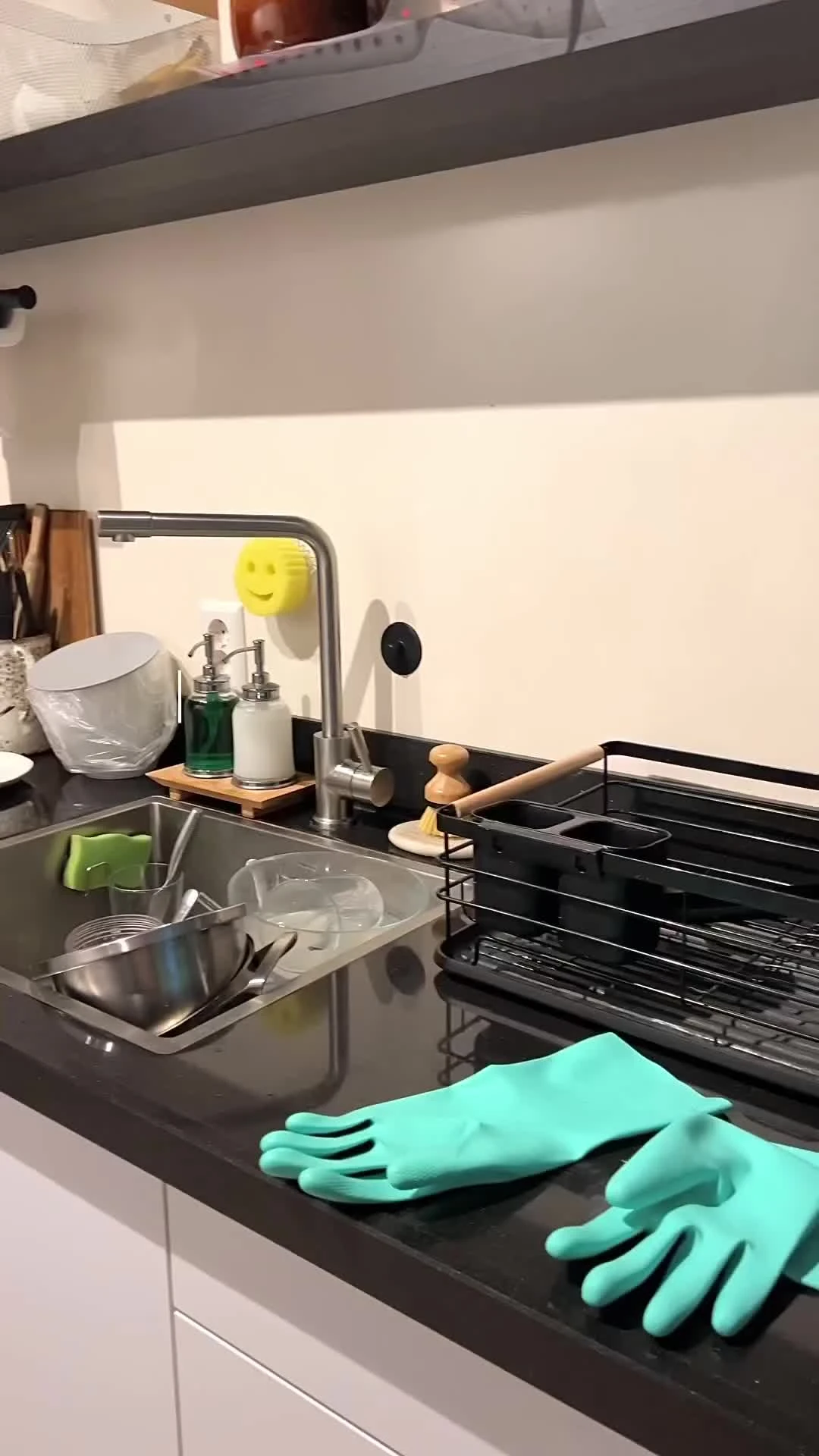 woman-gacc44aa3a_1920