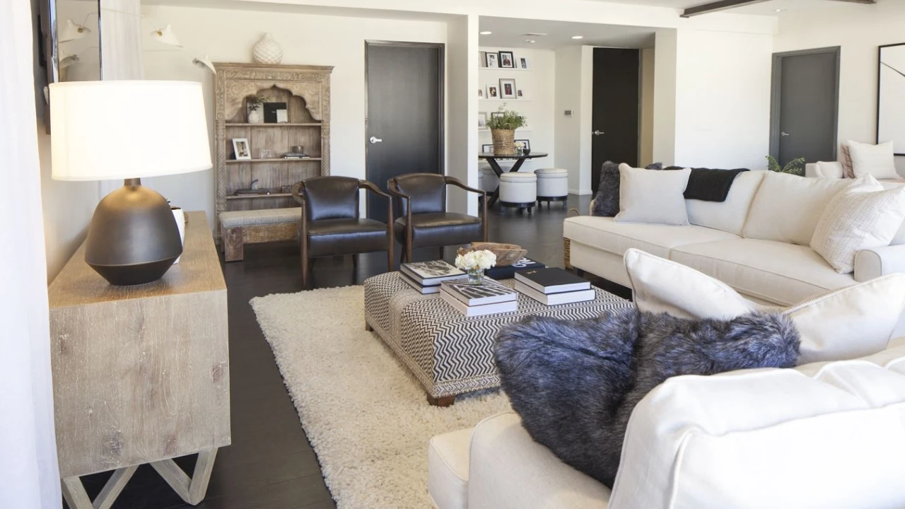 woman-gacc44aa3a_1920